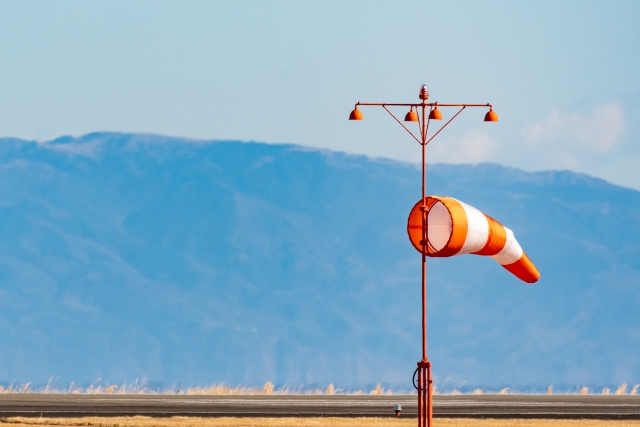 Wind direction and speed indicator at Japanese boat race